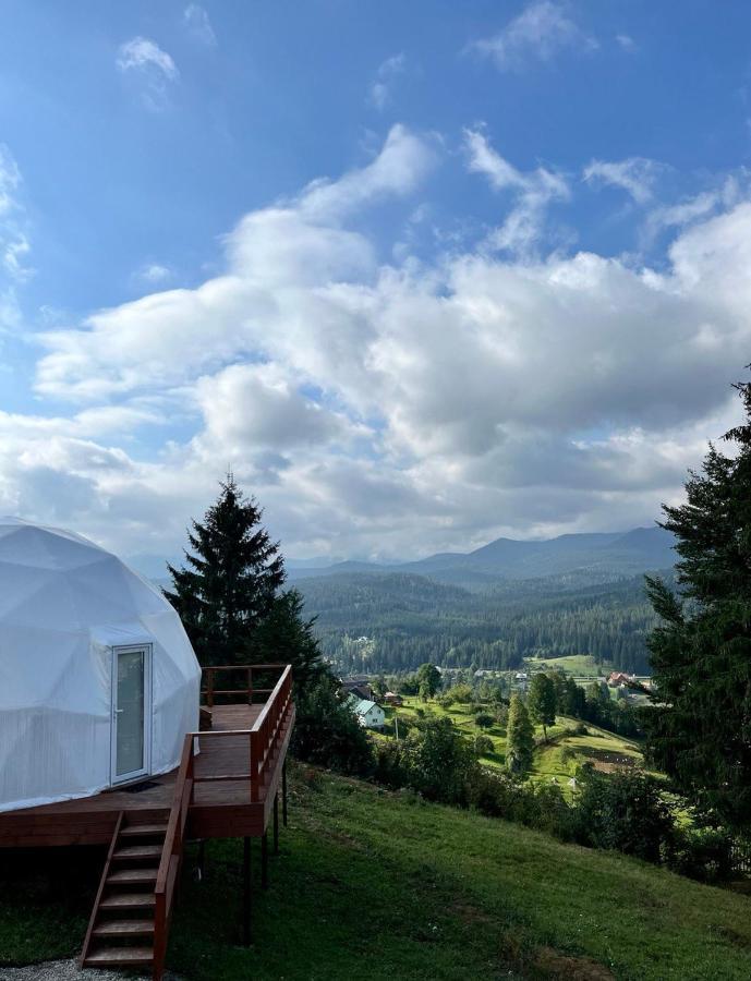 Глемпінг Де Вайб Hotell Vorochta Exteriör bild