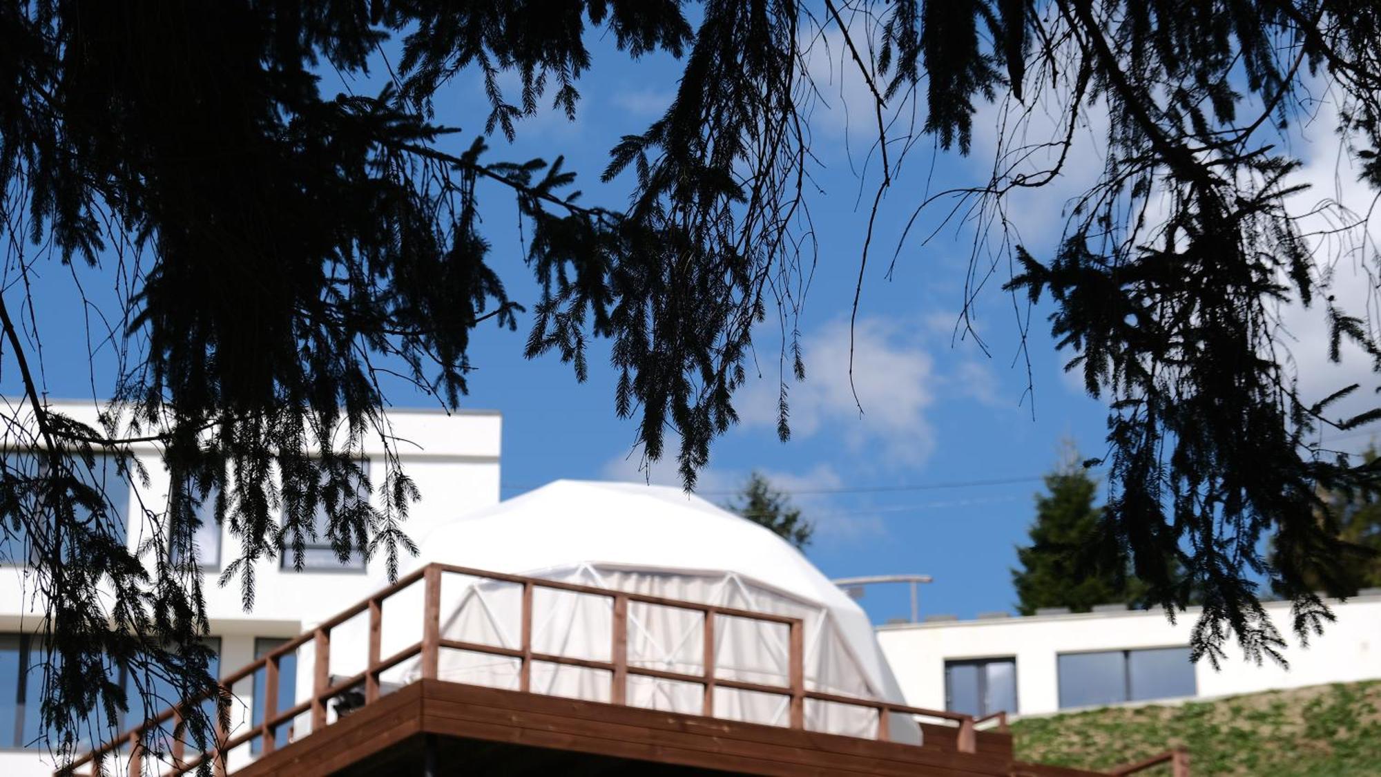 Глемпінг Де Вайб Hotell Vorochta Exteriör bild